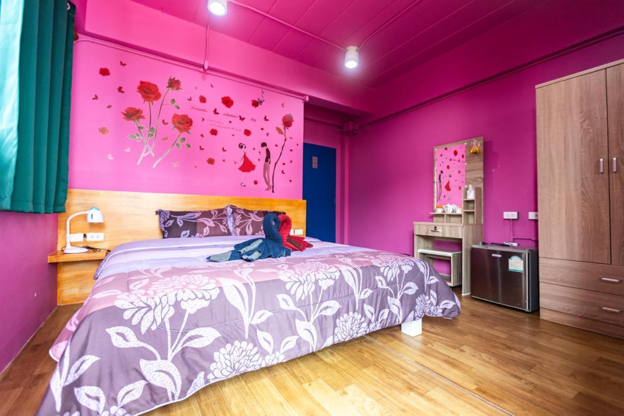 Firefly Phuket Hotel Patong Exteriér fotografie